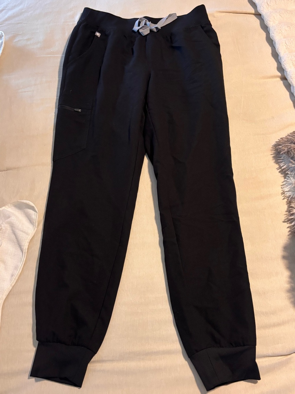FIGS Zamora Jogger Scrub Pants | Black | Size Small | NWOT